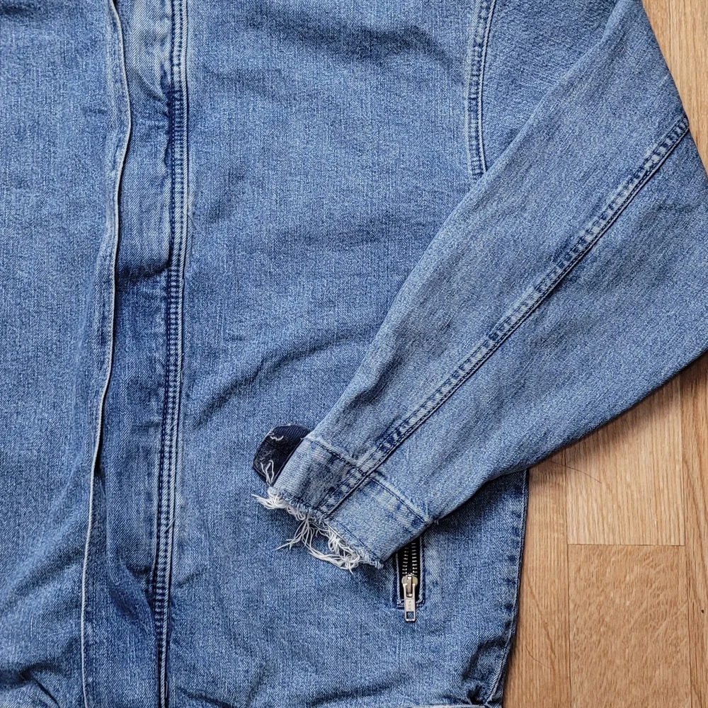 Zara Men Zip Up Denim Raw Edge Jacket Size Large